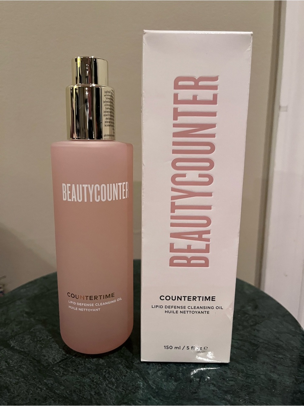 Beautycounter Countertime
Lipid Defense Cleansing Oil, new in box